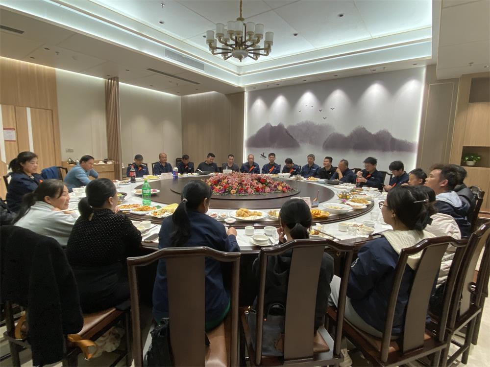 岁启新章，聚力同行｜部门同事元旦团圆宴圆满落幕